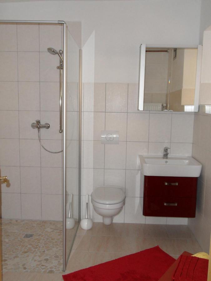 Am Brunnen Merkendorf Zeulenroda-Triebes Buitenkant foto